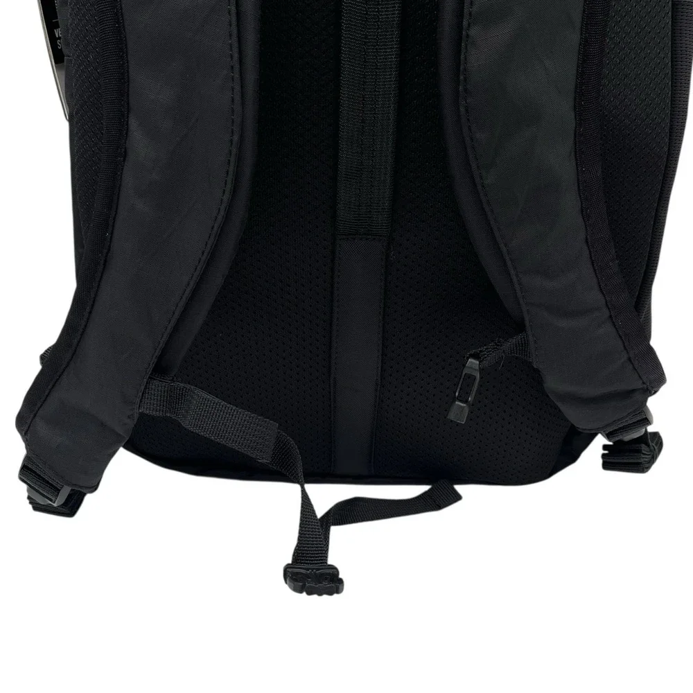 Dakine Split Adventure LT 28 L Backpack VX21 Solid Black Fits 15